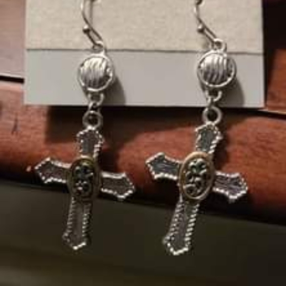 Eraings - Picture 1 of 1